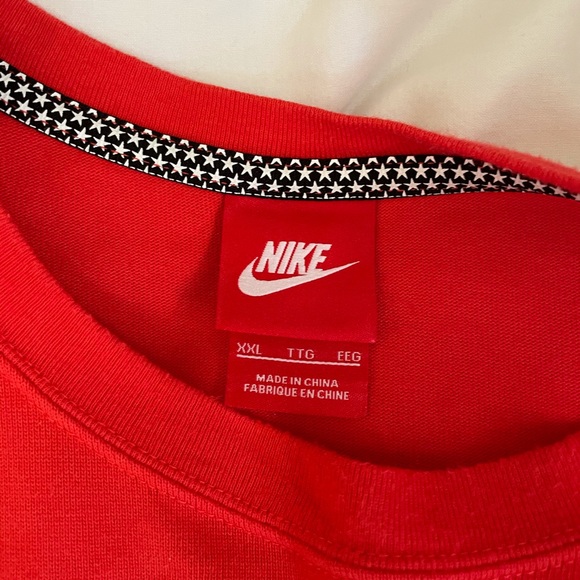 Nike Shirt - Picture 4 of 4